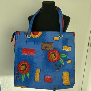 Floral print utility bag.